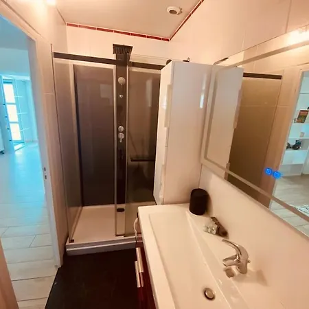 Splendide Maison De Sur Trois Etage - 258 Lejlighed Mont-Saint-Aignan
