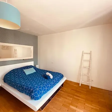 Splendide Maison De Sur Trois Etage - 258