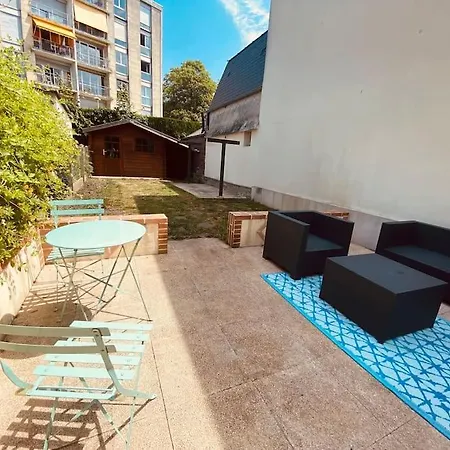 Splendide Maison De Sur Trois Etage - 258 Lejlighed *